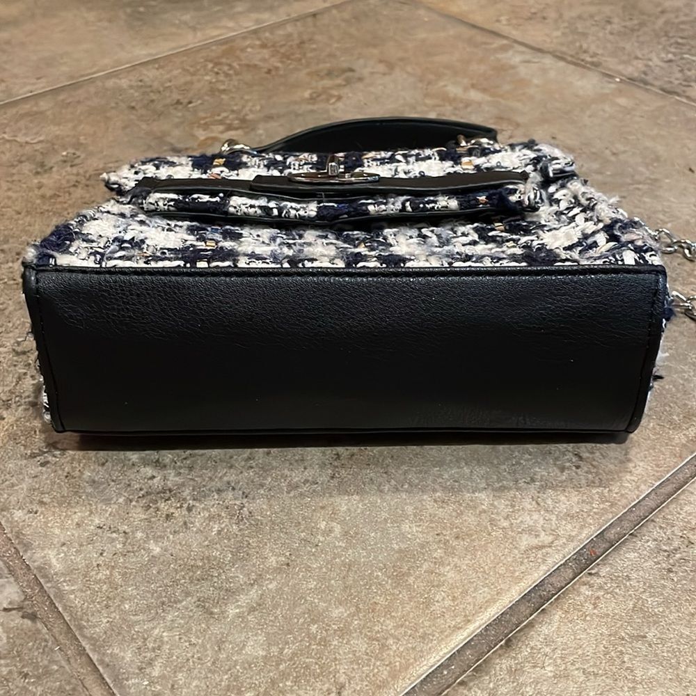 Madden NYC Black Plaid Boucle Boxy Top Handle Bag with Crossbody Strap - Picture 4 of 12